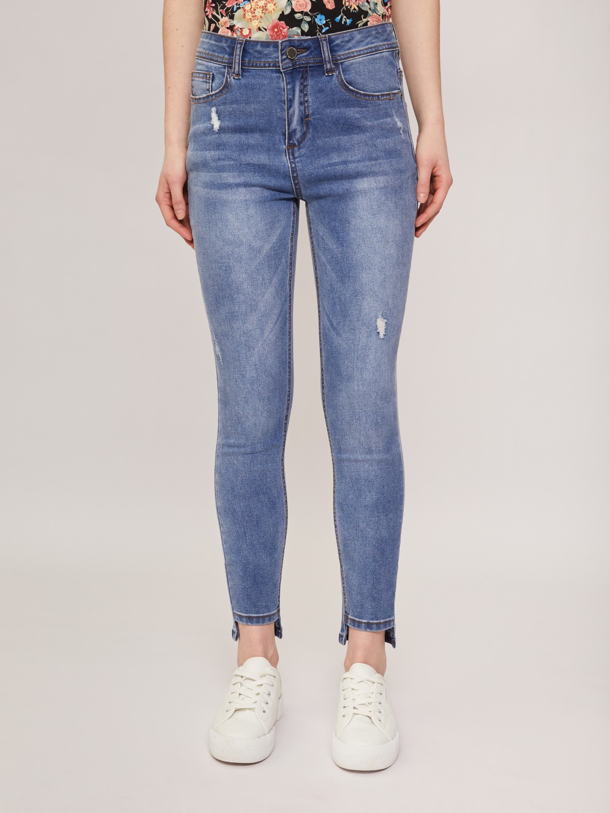 Джинсы силуэта Skinny