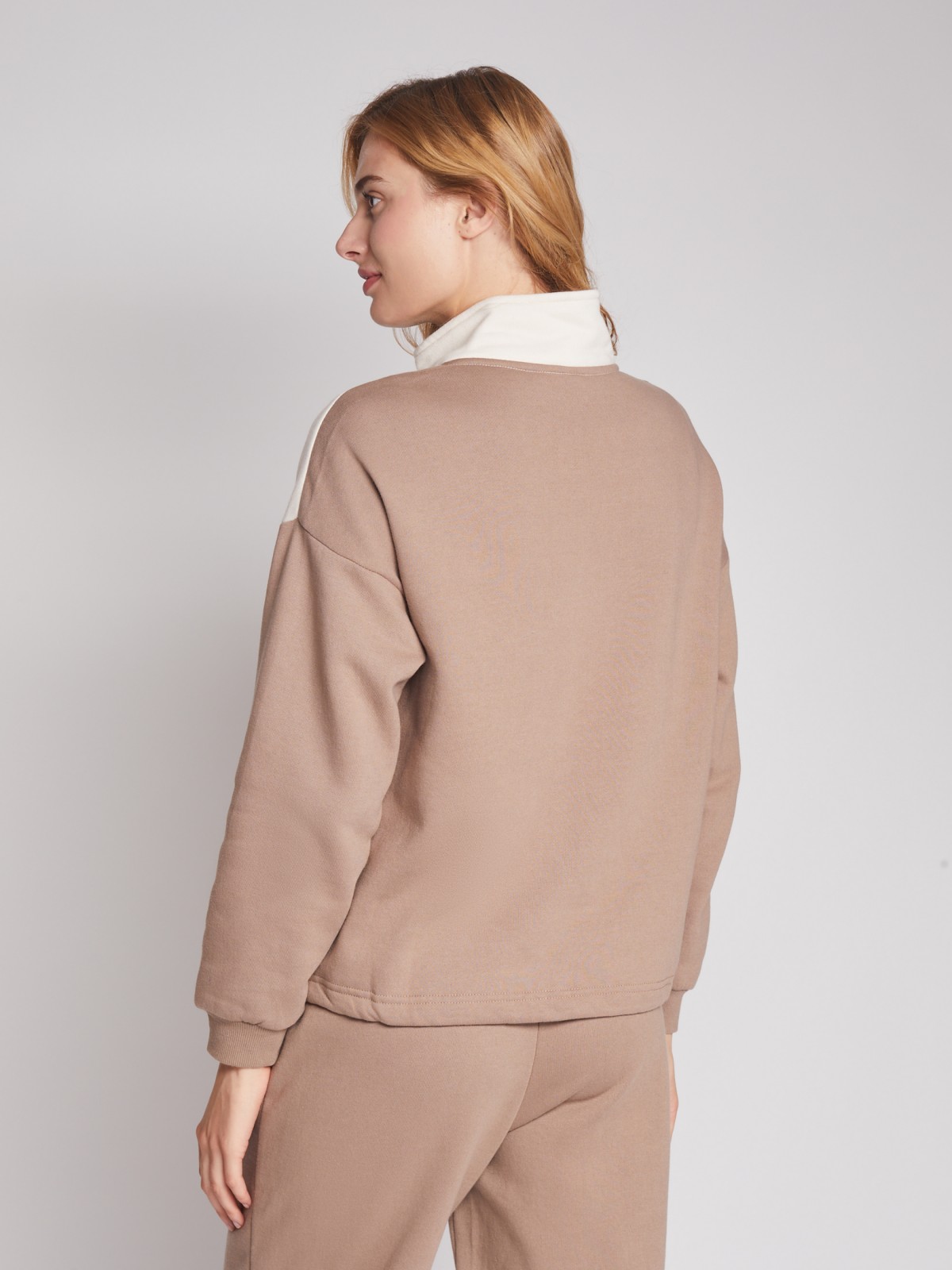 Утеплённая толстовка-анорак с воротником-стойкой