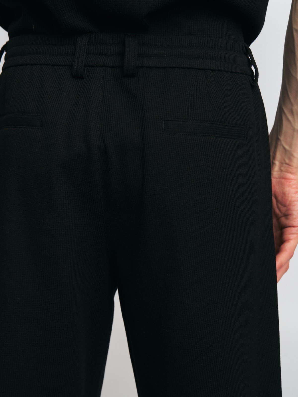 Трикотажные шорты на резинке