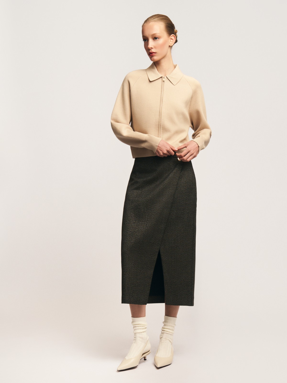 Юбка-карандаш с запахом и разрезом