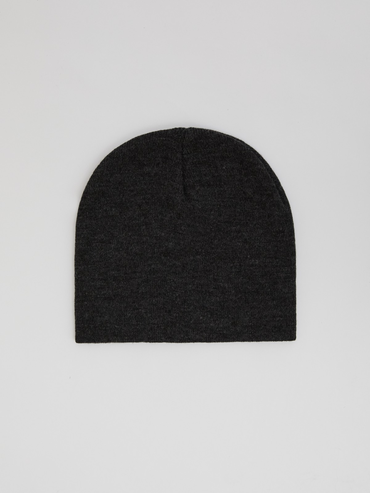 Вязаная шапка-бини из акрила