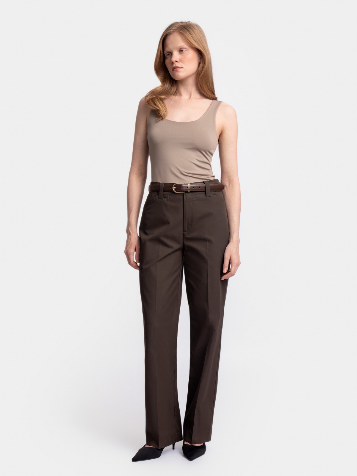 Прямые брюки со стрелками