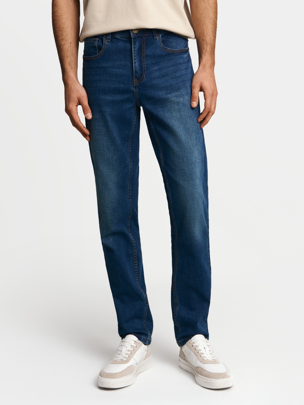 Джинсы фасона Tapered