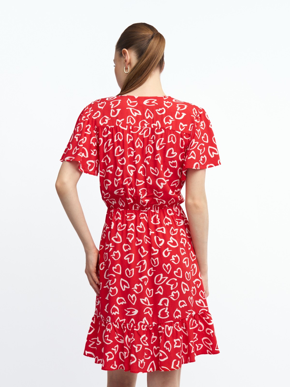 Платье длины мини из вискозы на резинке