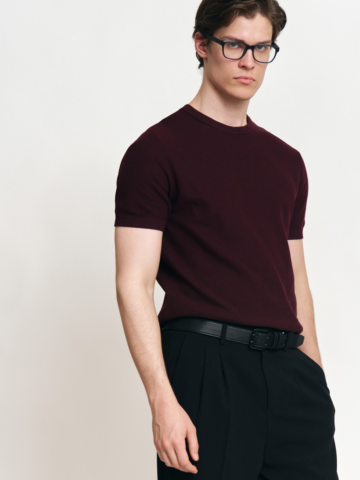 Тонкий трикотажный джемпер из хлопка с коротким рукавом Тонкий трикотажный джемпер из хлопка с коротким рукавом