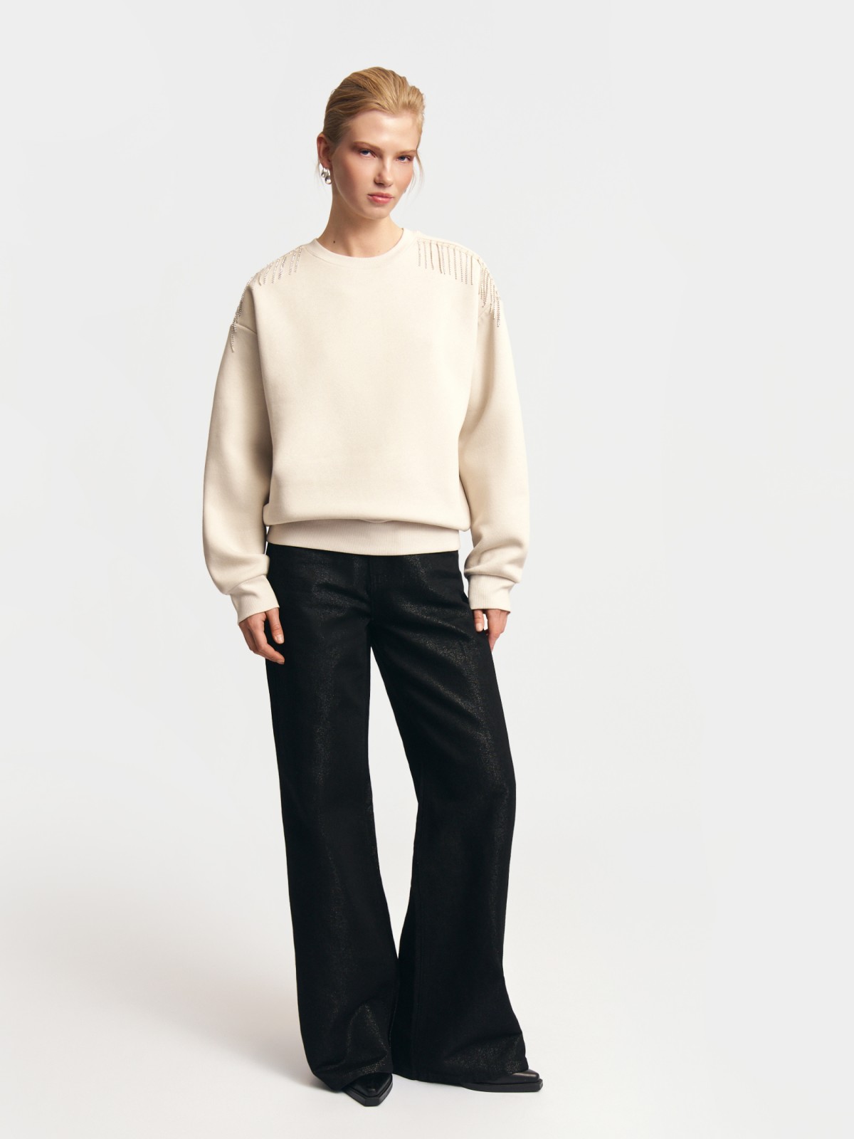 Свитшот расслабленного фасона с бахромой