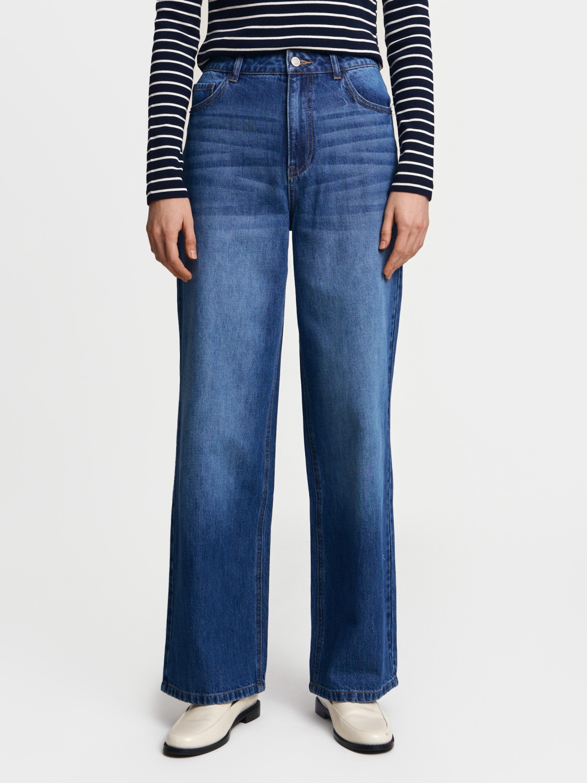 Джинсы силуэта Wide с высокой посадкой