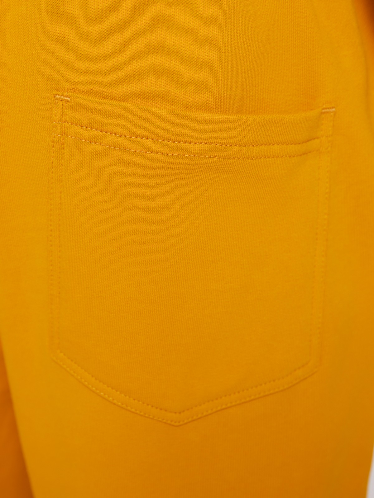 Трикотажные шорты из хлопка на резинке