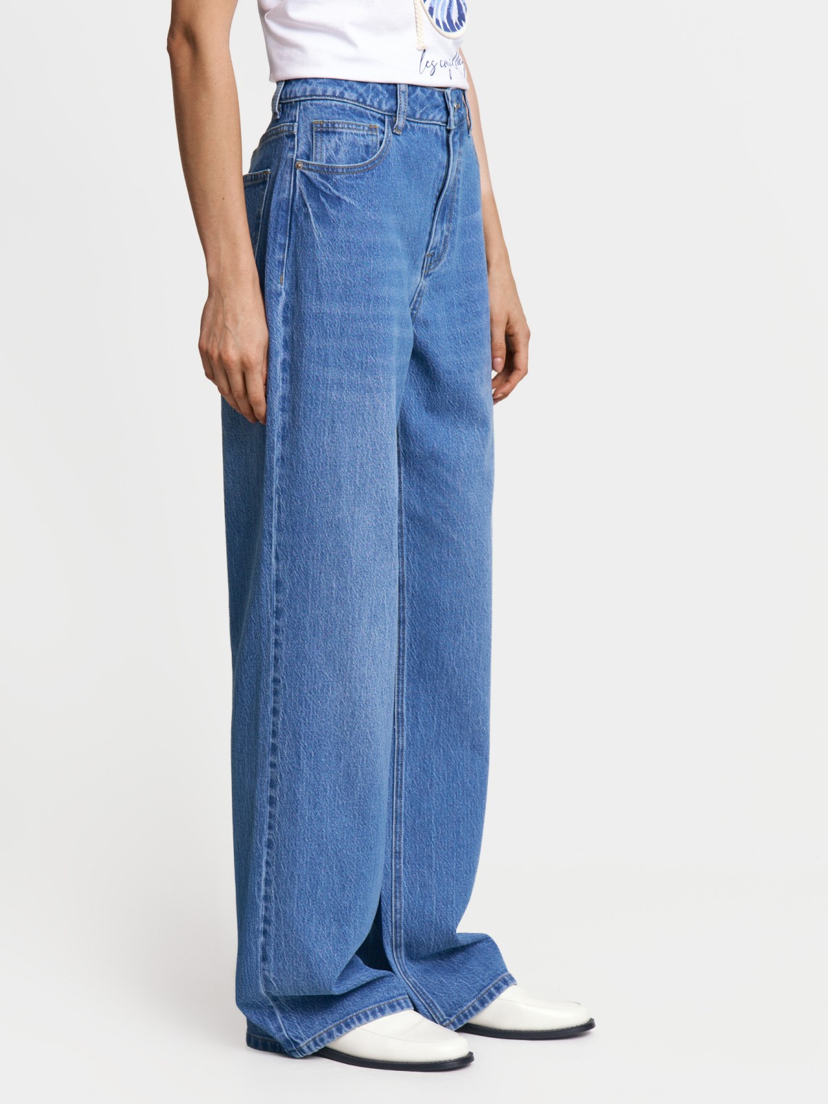 Джинсы прямого силуэта с высокой посадкой