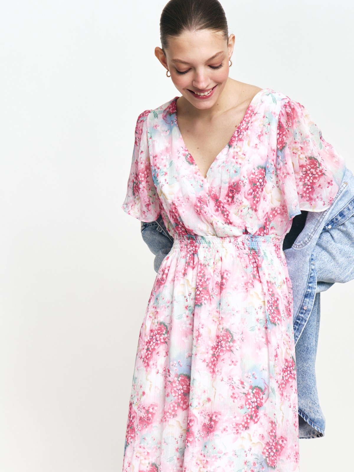 Шифоновое платье с цветочным принтом и люрексом