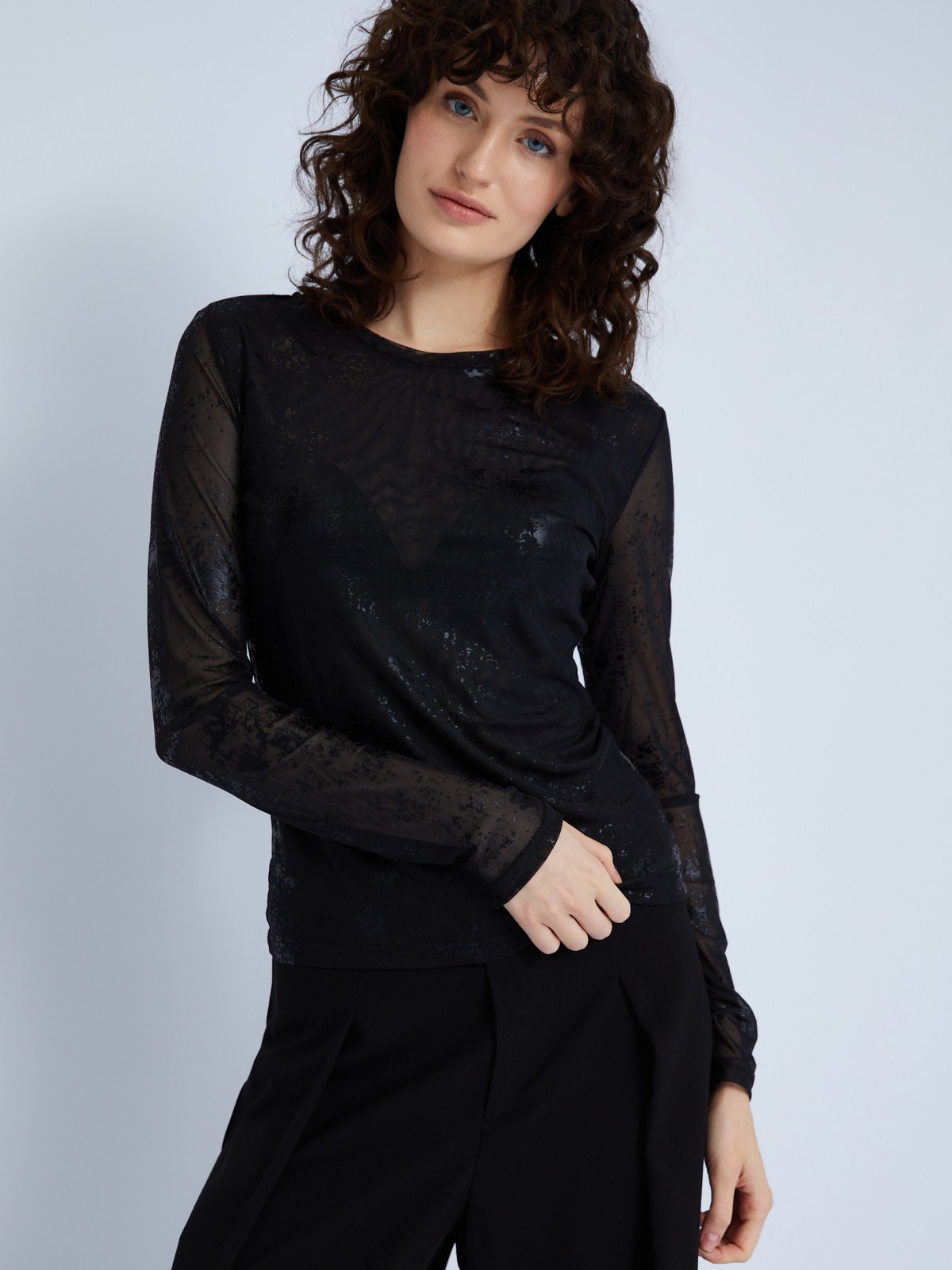 Лонгслив из сетчатого материала с металлизированным принтом