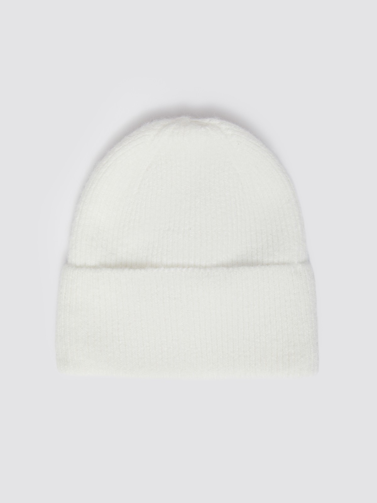 Вязаная шапка-бини с отворотом и тёплой подкладкой из флиса 499₽