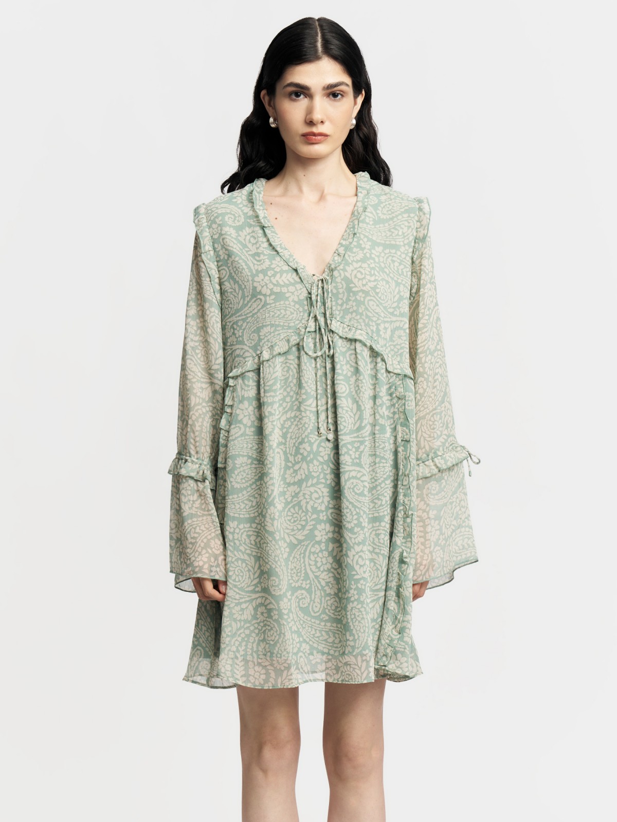 Шифоновое платье мини с оборками