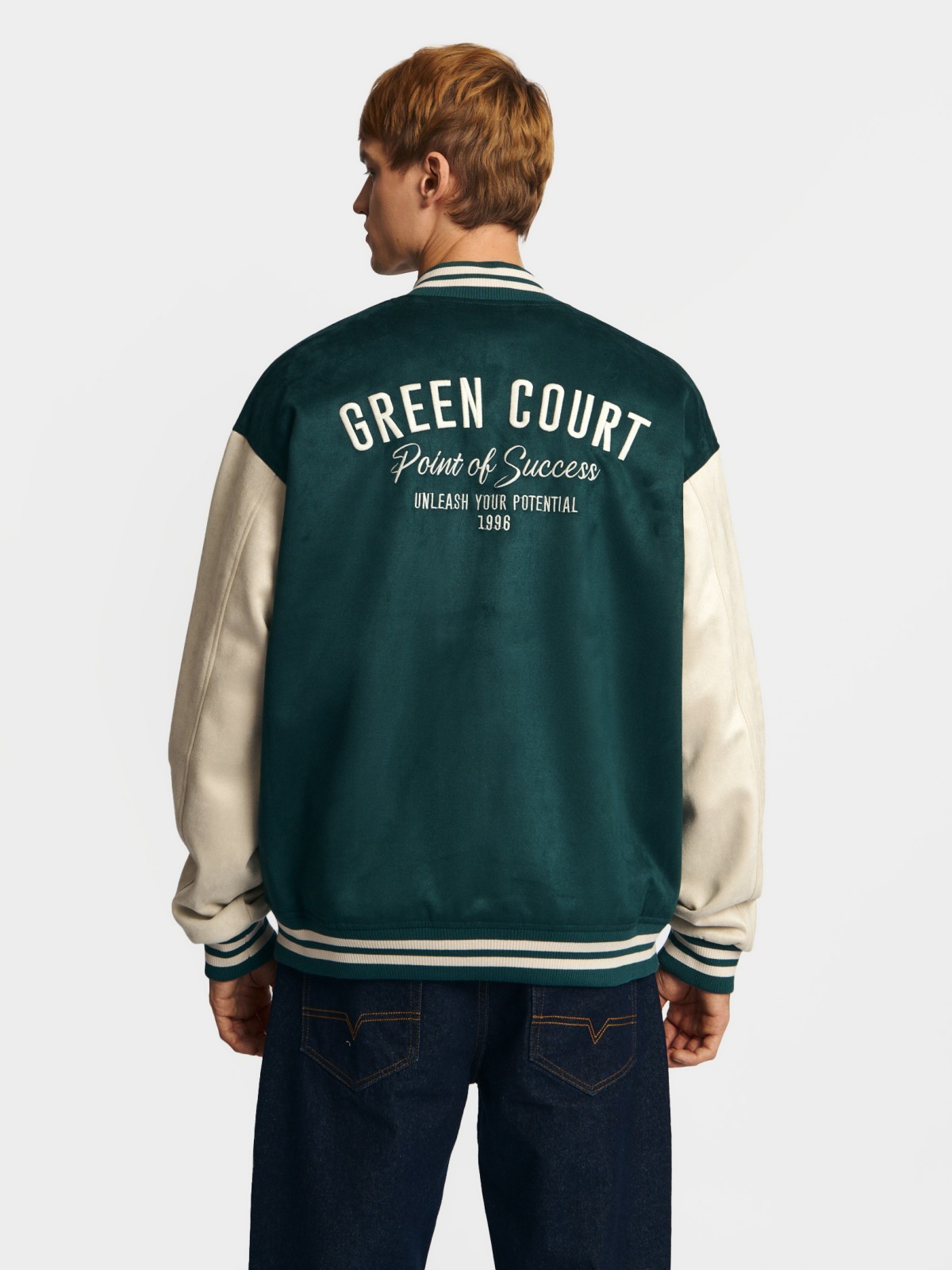 Бомбер в колледж-стиле из экозамши