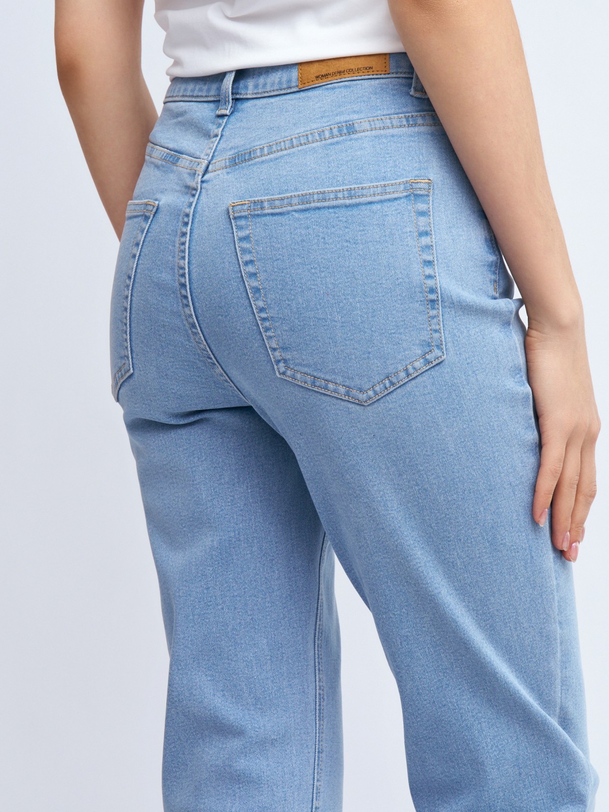 Джинсы силуэта Mom Slim с высокой посадкой