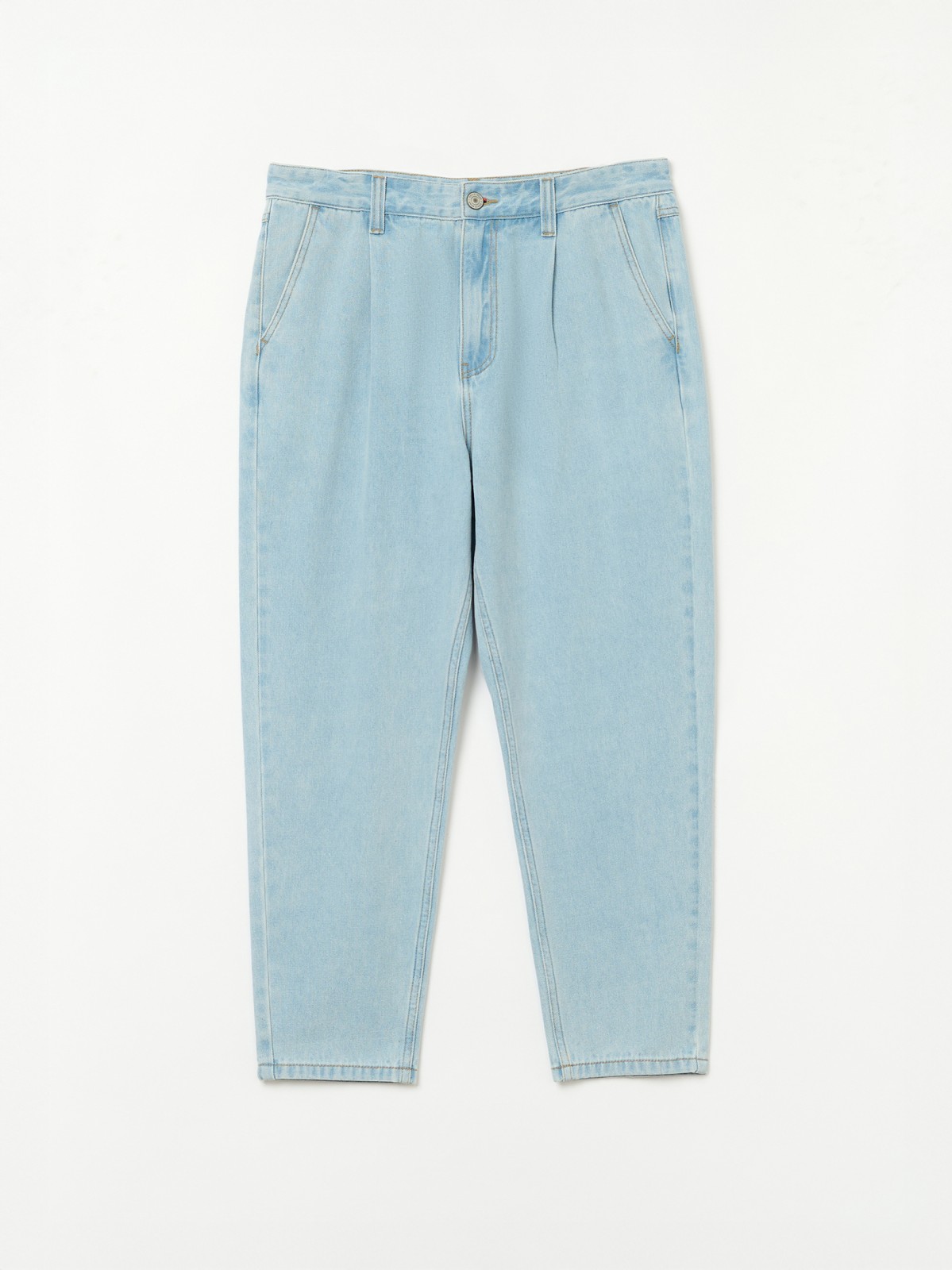 Джинсы фасона Carrot