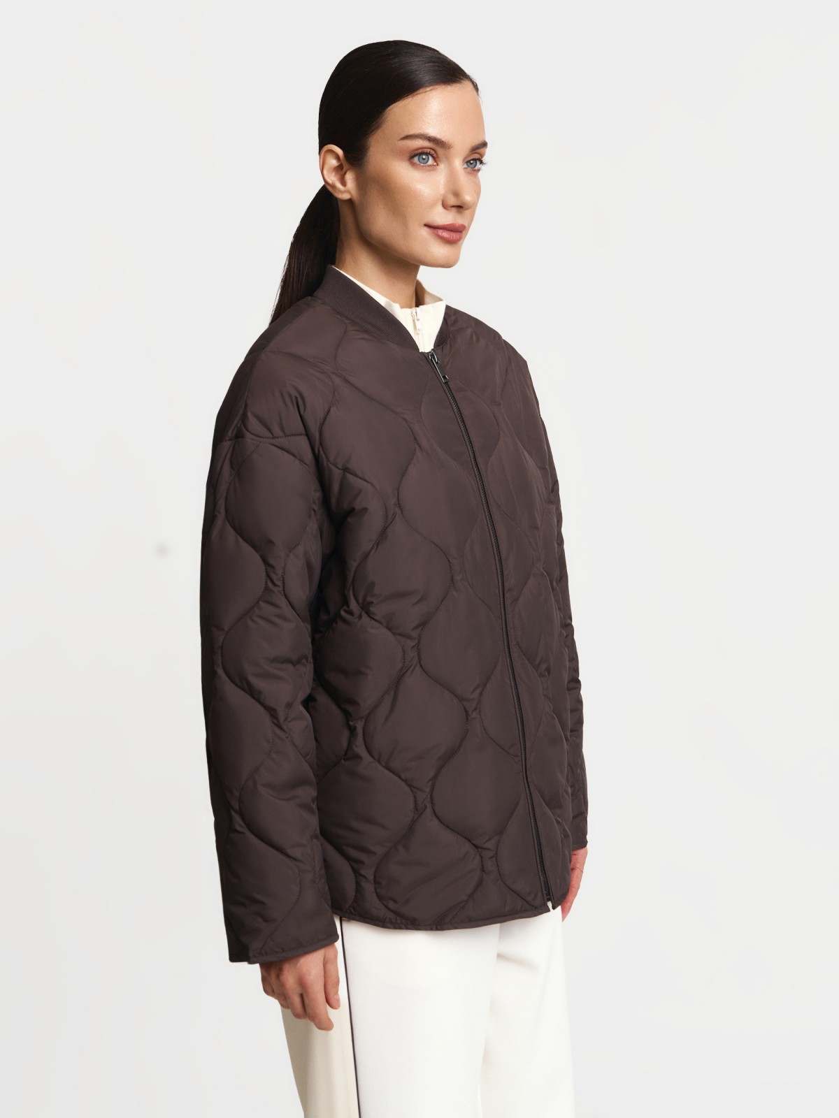 Утеплённая стёганая куртка оверсайз на синтепоне