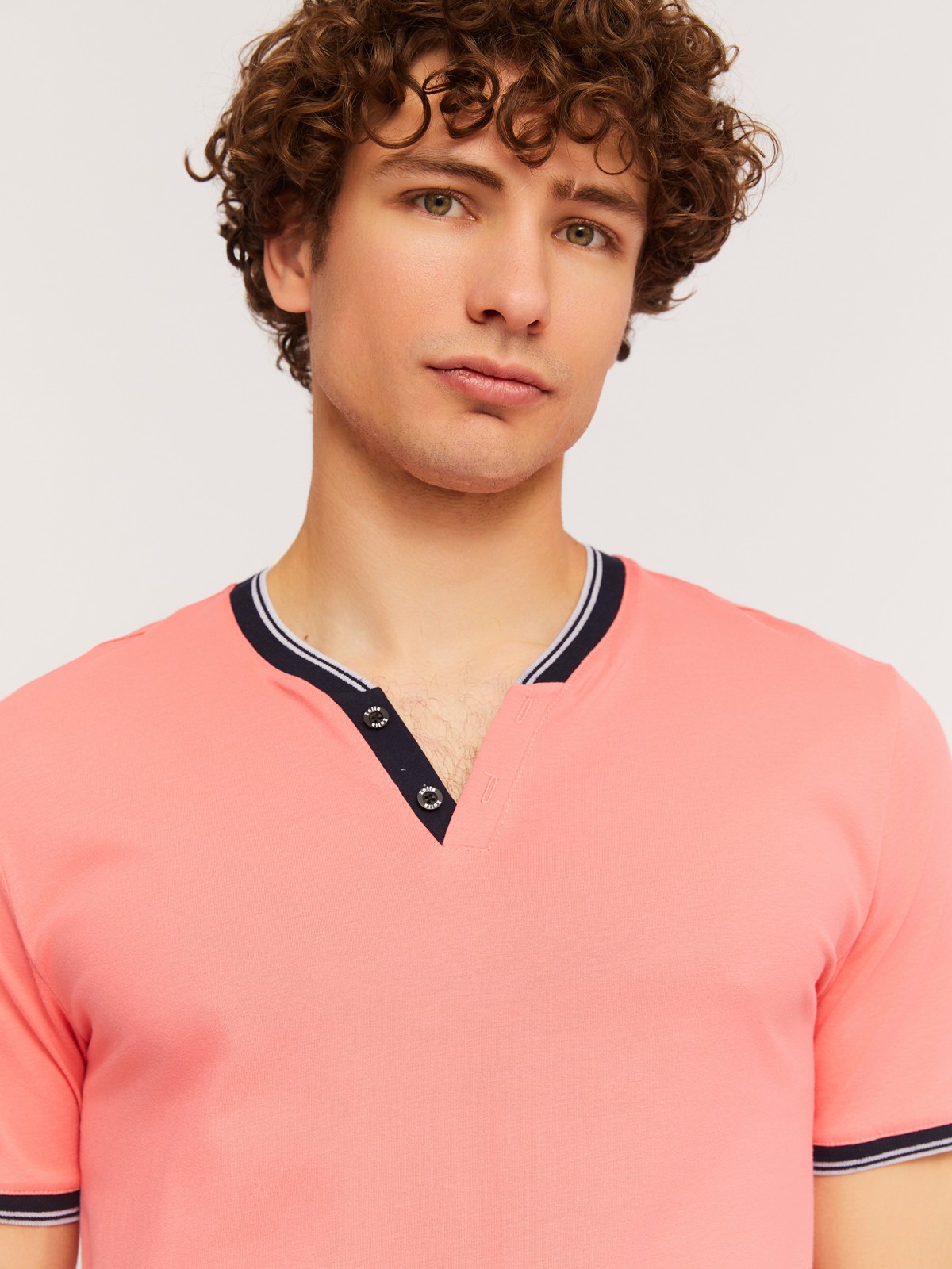 Футболка хенли из хлопка с коротким рукавом