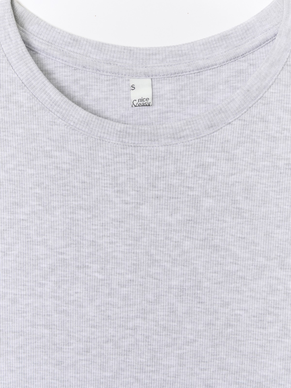 Трикотажная футболка однотонная