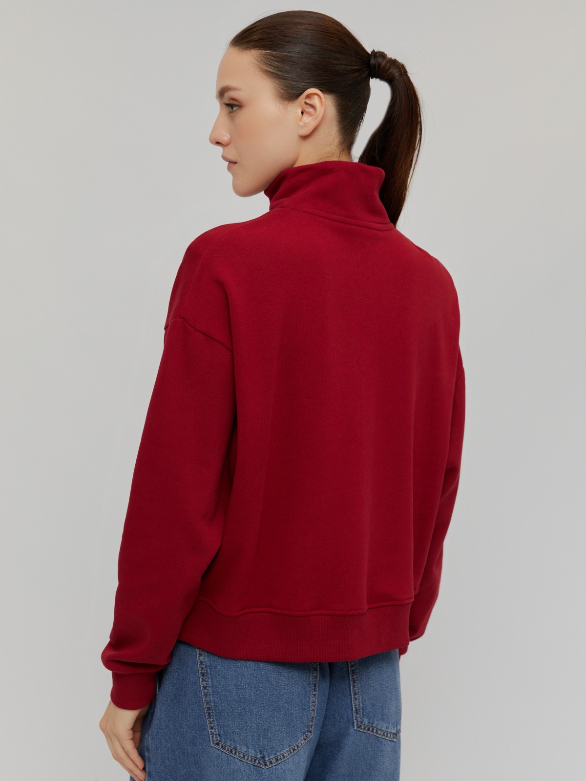 Свитшот с воротником-стойкой на молнии