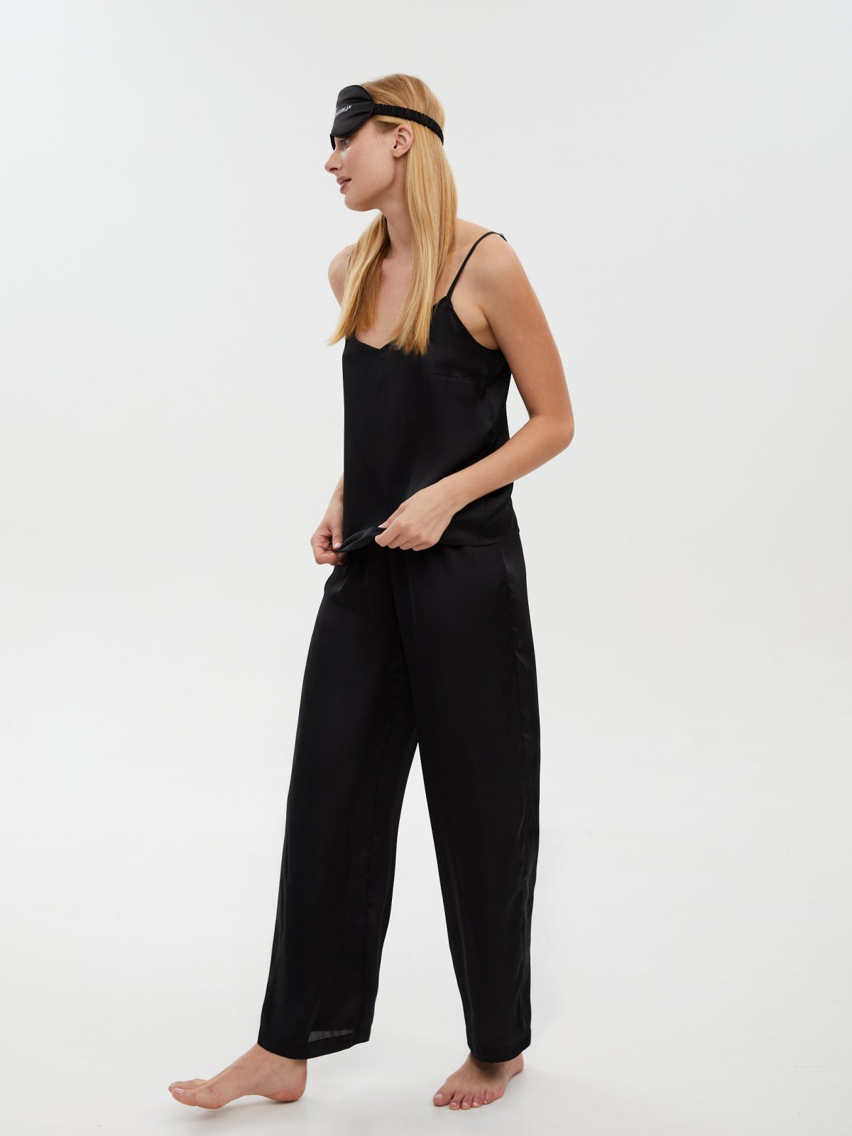 Прямые брюки на резинке