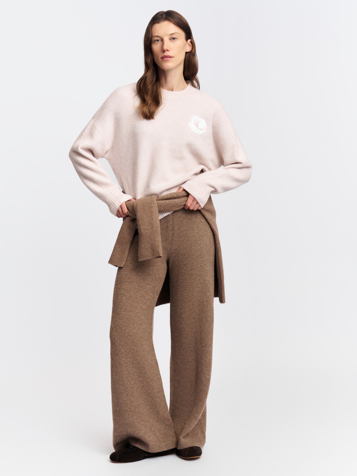 Вязаный джемпер с вышивкой