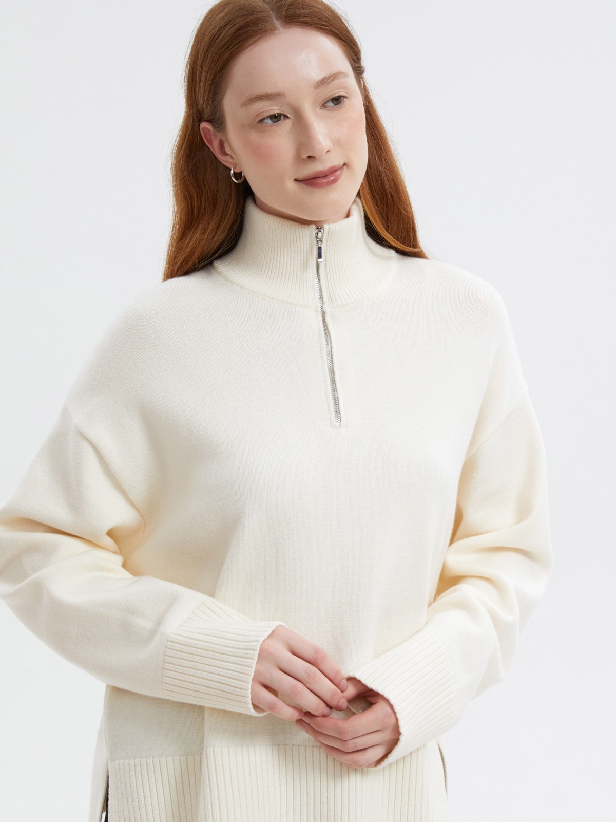 Вязаный свитер с горлом на молнии