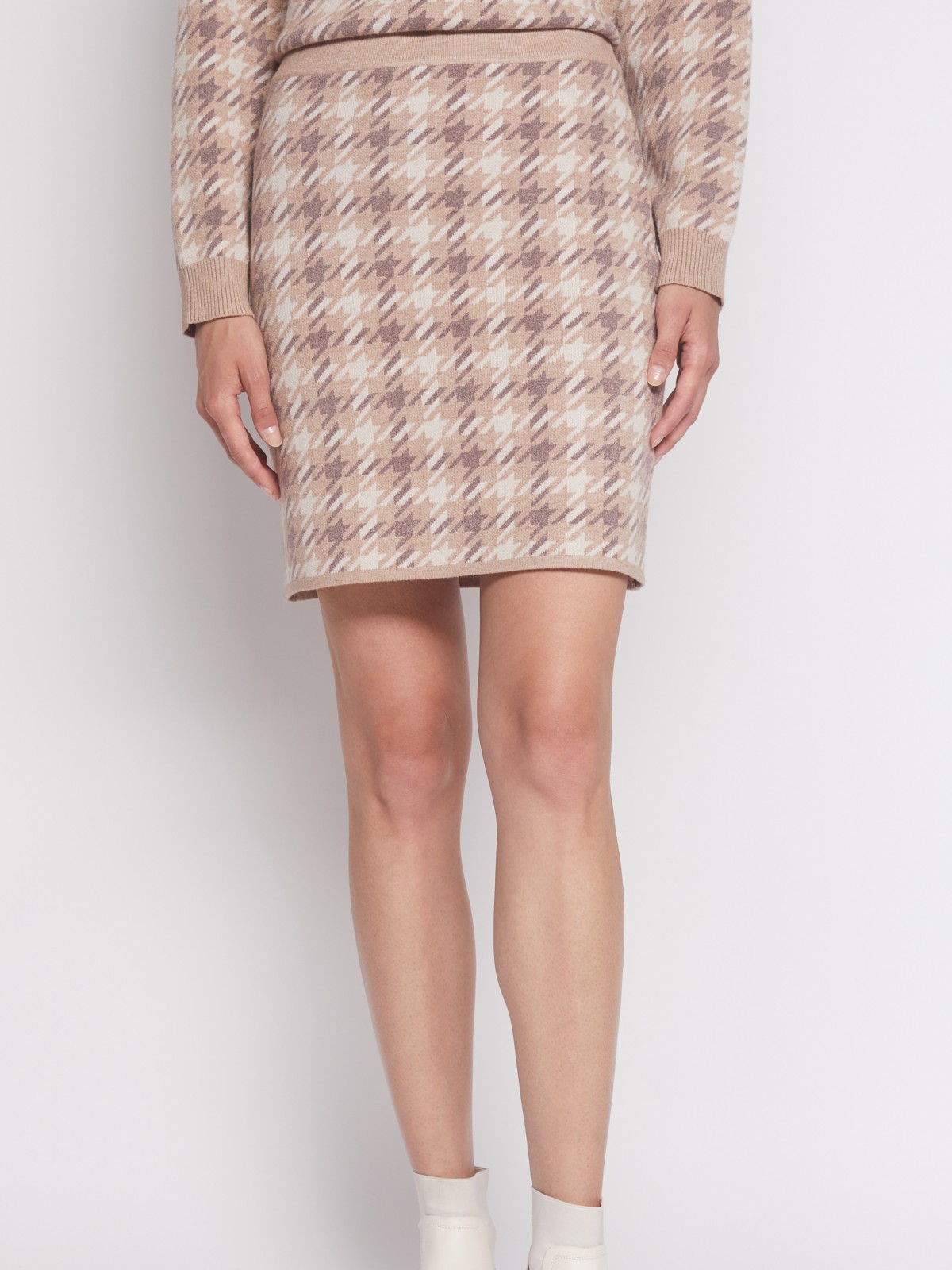 Юбка-карандаш с узором в клетку