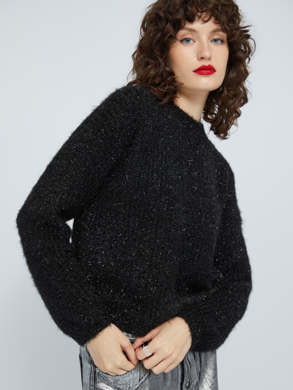 Вязаный пушистый джемпер с люрексом