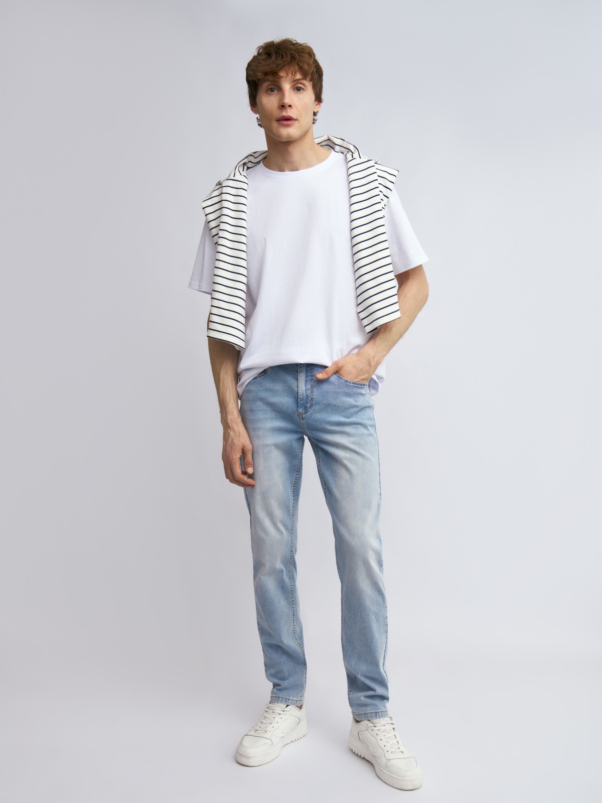 Джинсы фасона Tapered