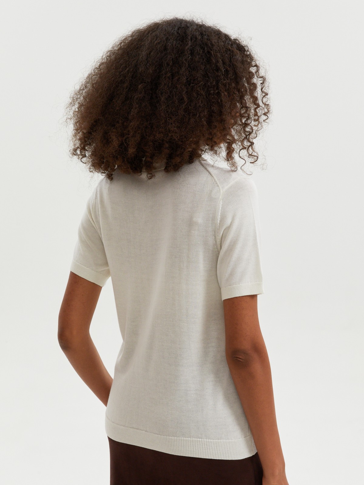 Вязаный джемпер с отложным воротником поло