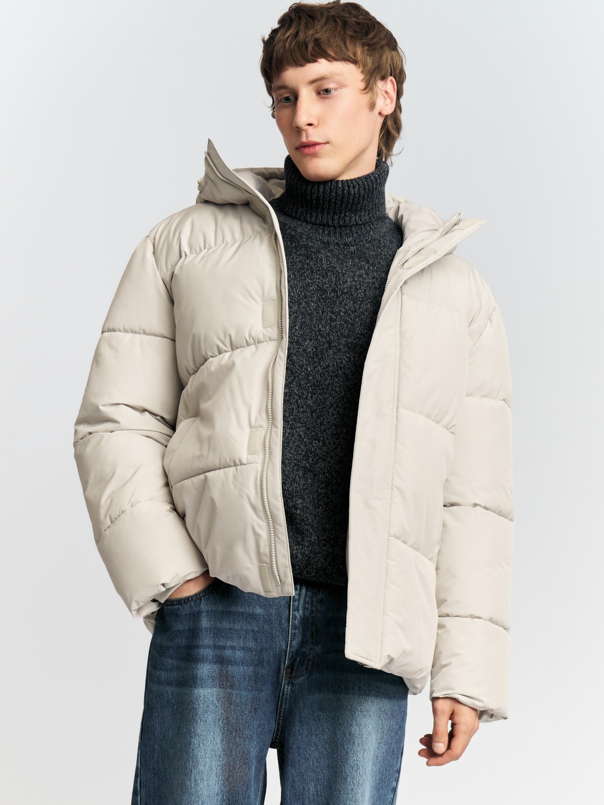 Тёплая стёганая куртка с капюшоном