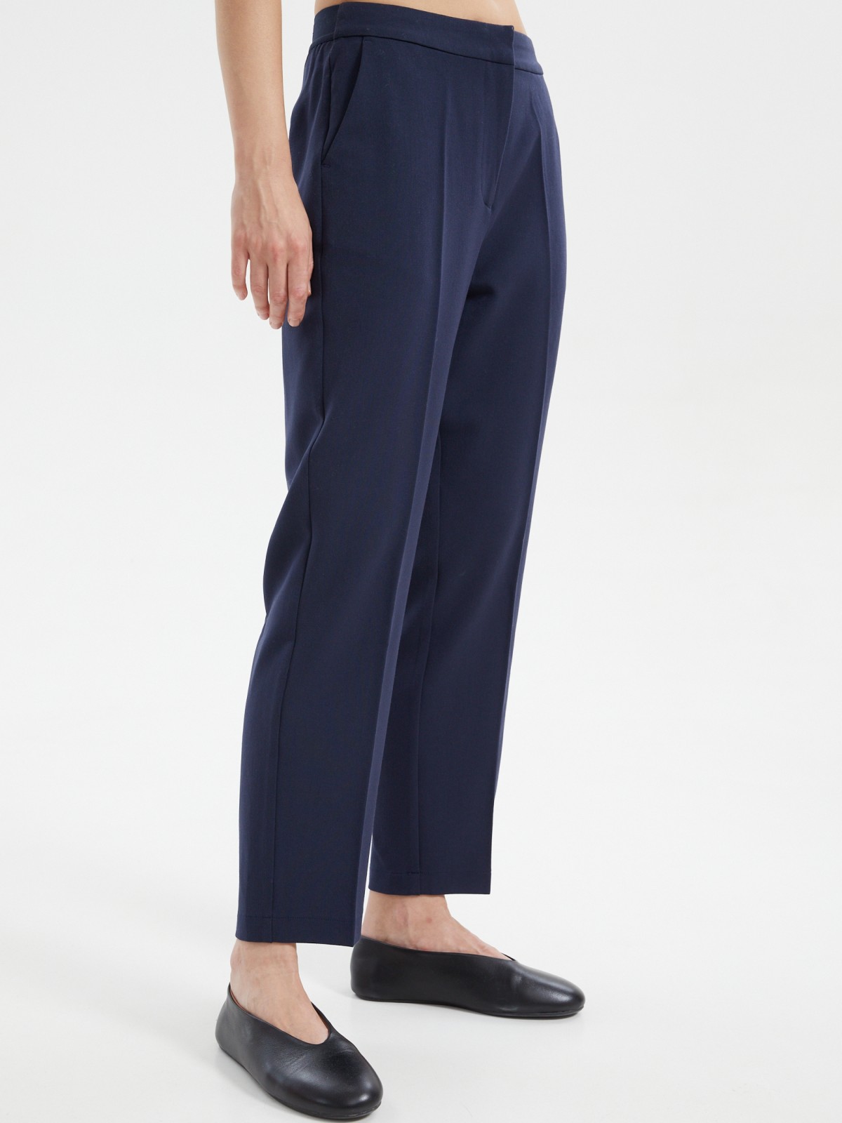 Офисные брюки Slim на резинке со стрелками