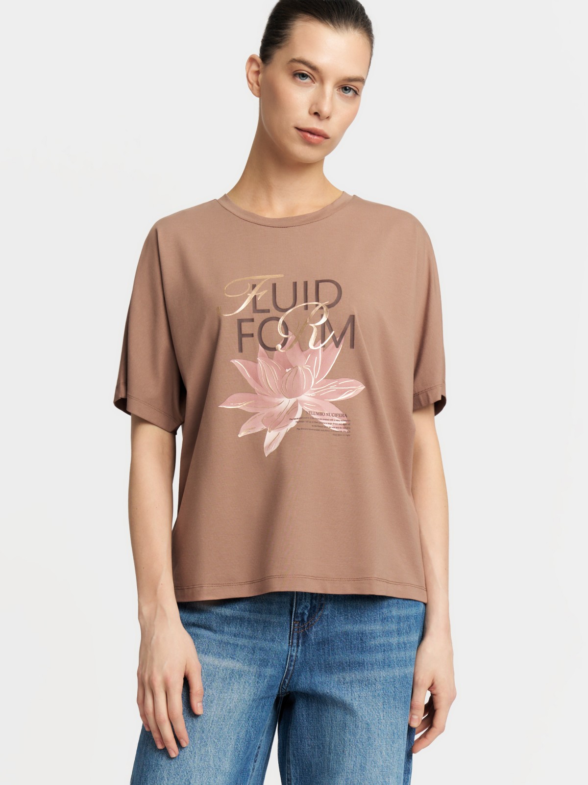 Футболка с коротким рукавом и принтом