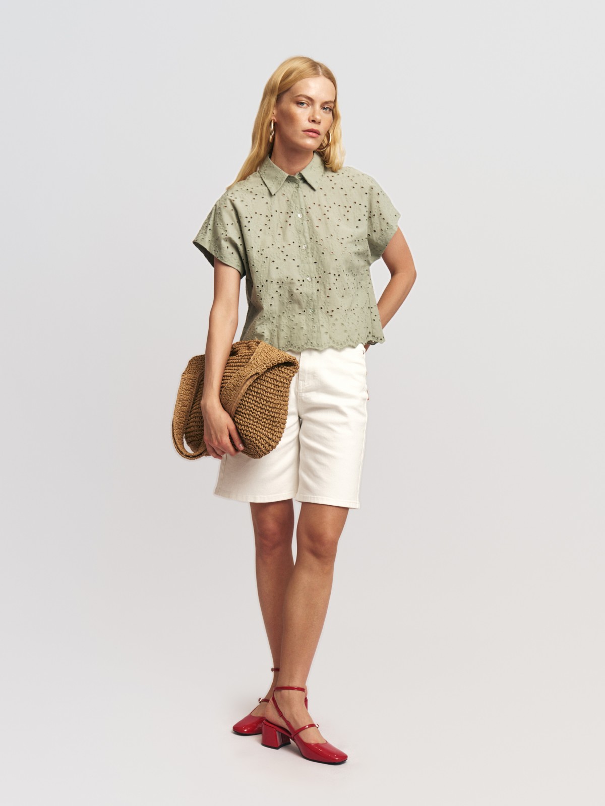 Рубашка из хлопка с вышивкой ришелье и коротким рукавом