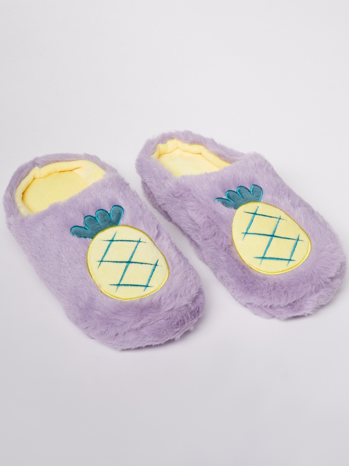 Домашние тапочки с вышивкой