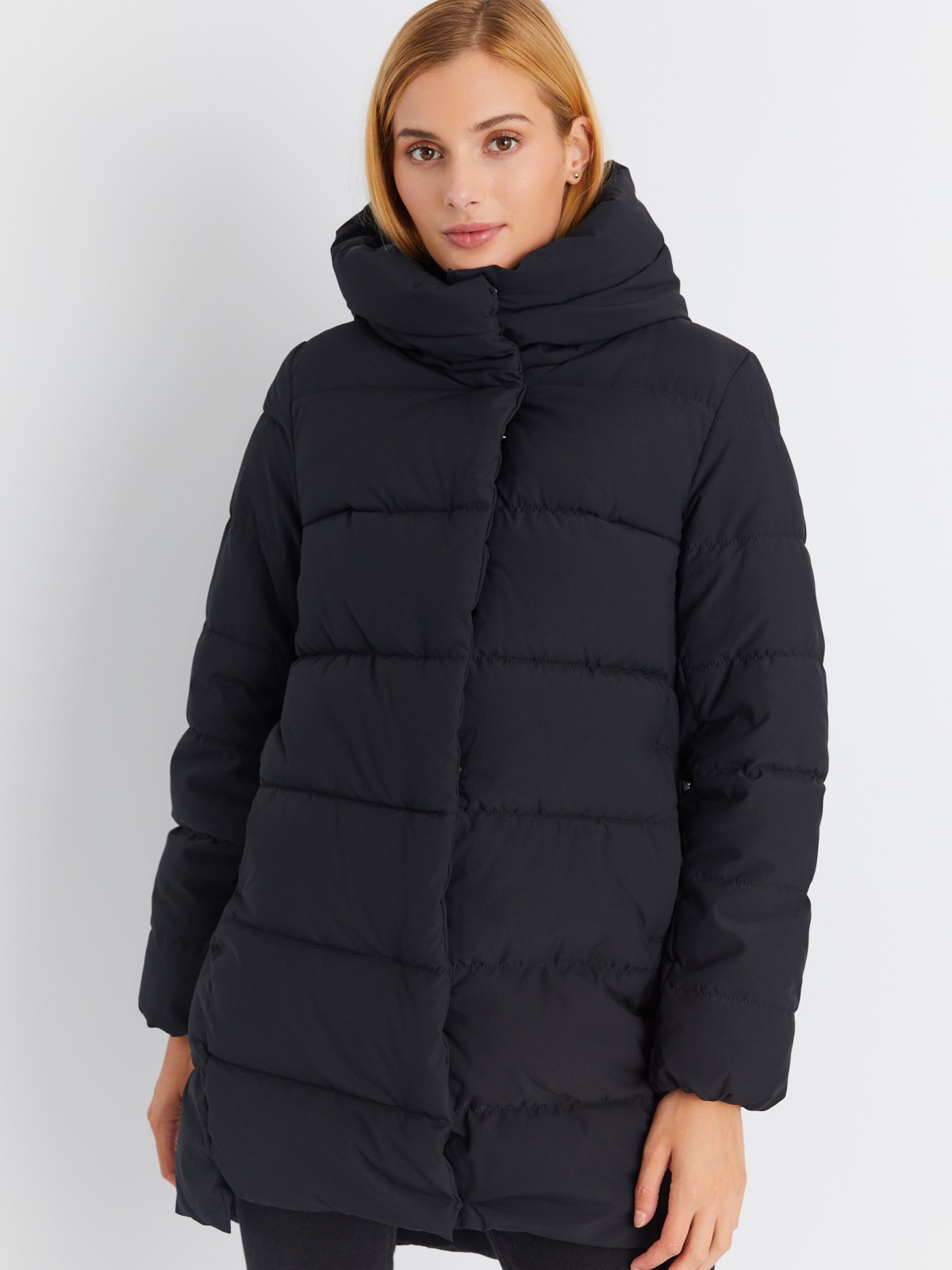 Тёплая стёганая куртка-пальто удлинённого фасона с капюшоном zolla 02334522J144, цвет черный, размер XS - фото 3