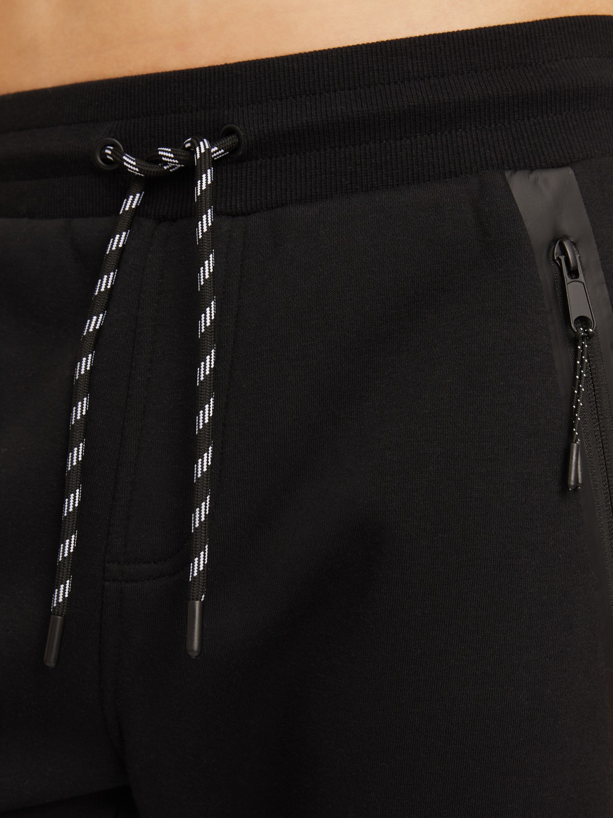 Утеплённые трикотажные брюки-джоггеры в спортивном стиле zolla 014117660063, цвет черный, размер S - фото 4