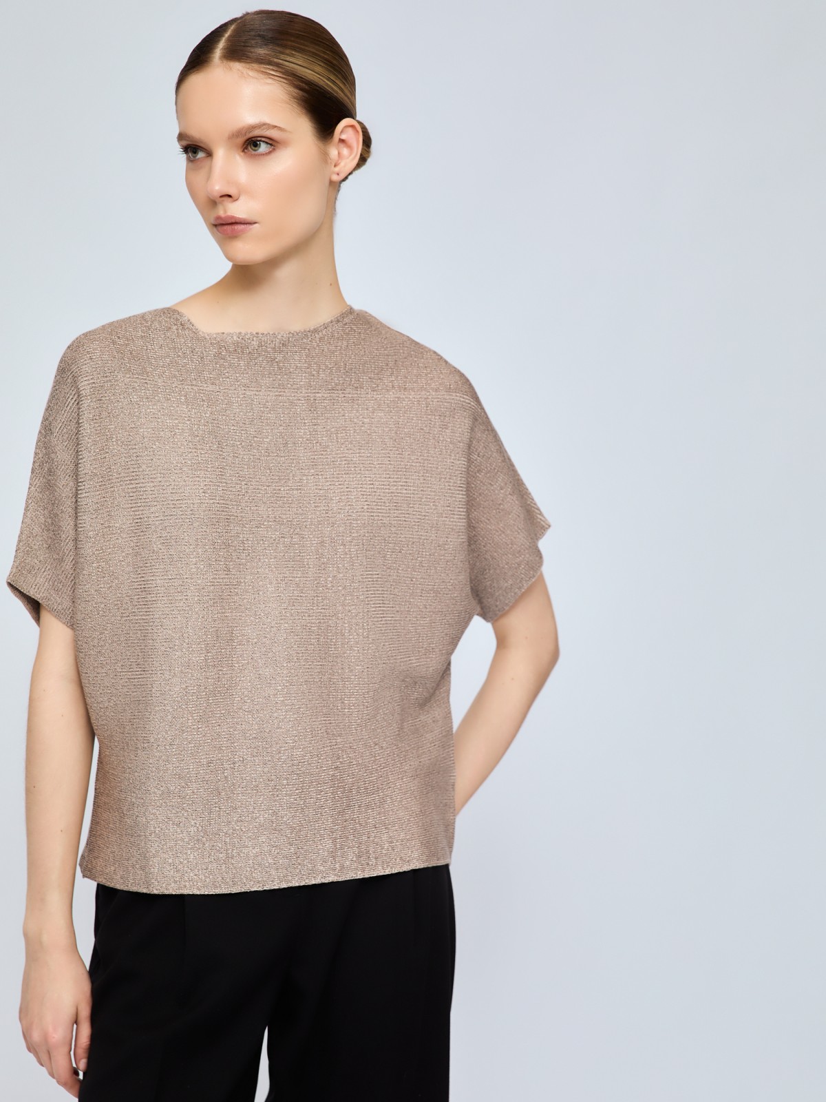 Блестящий джемпер с люрексом и с коротким рукавом