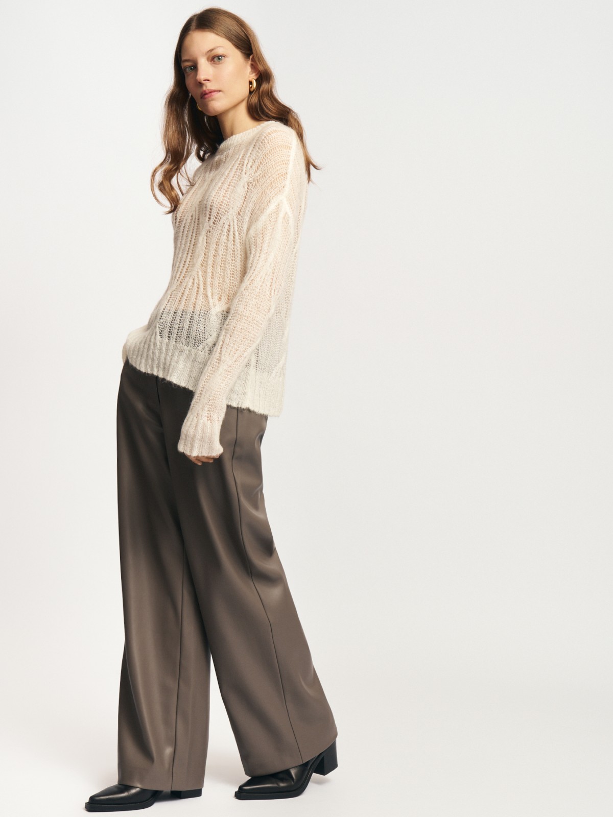 Брюки прямого фасона из экокожи с высокой талией