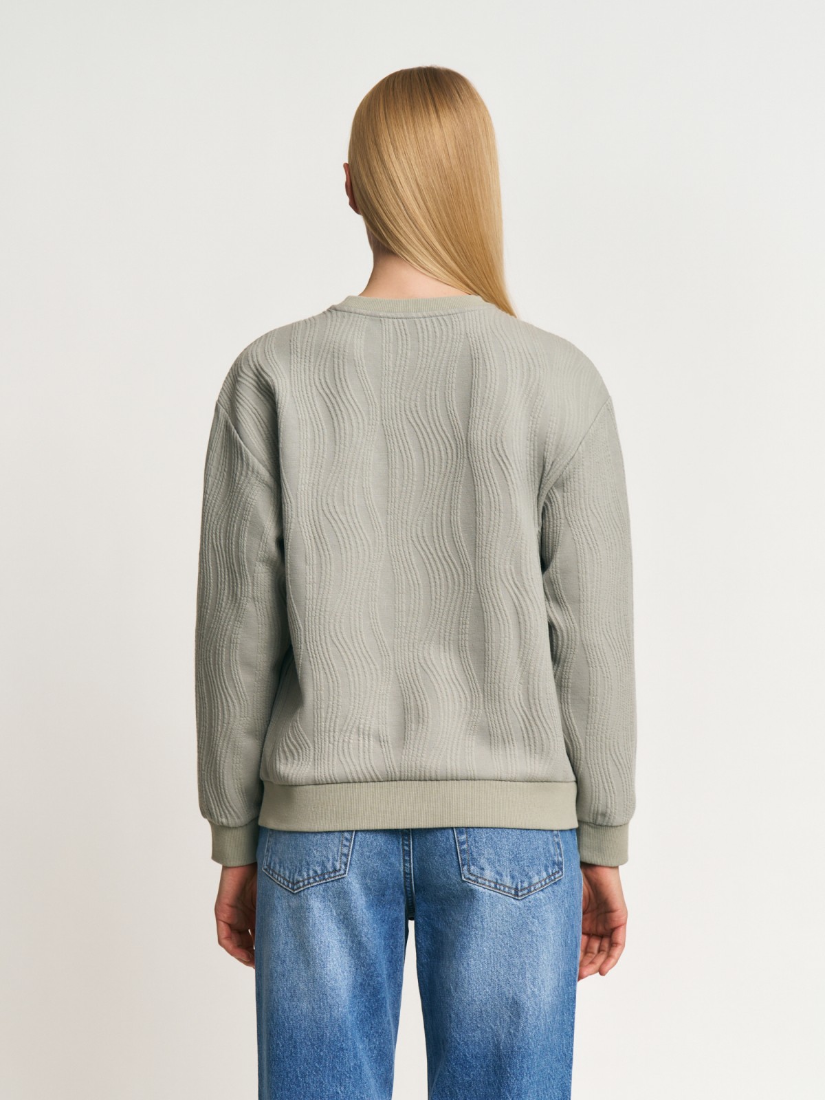 Трикотажный свитшот с фактурным узором