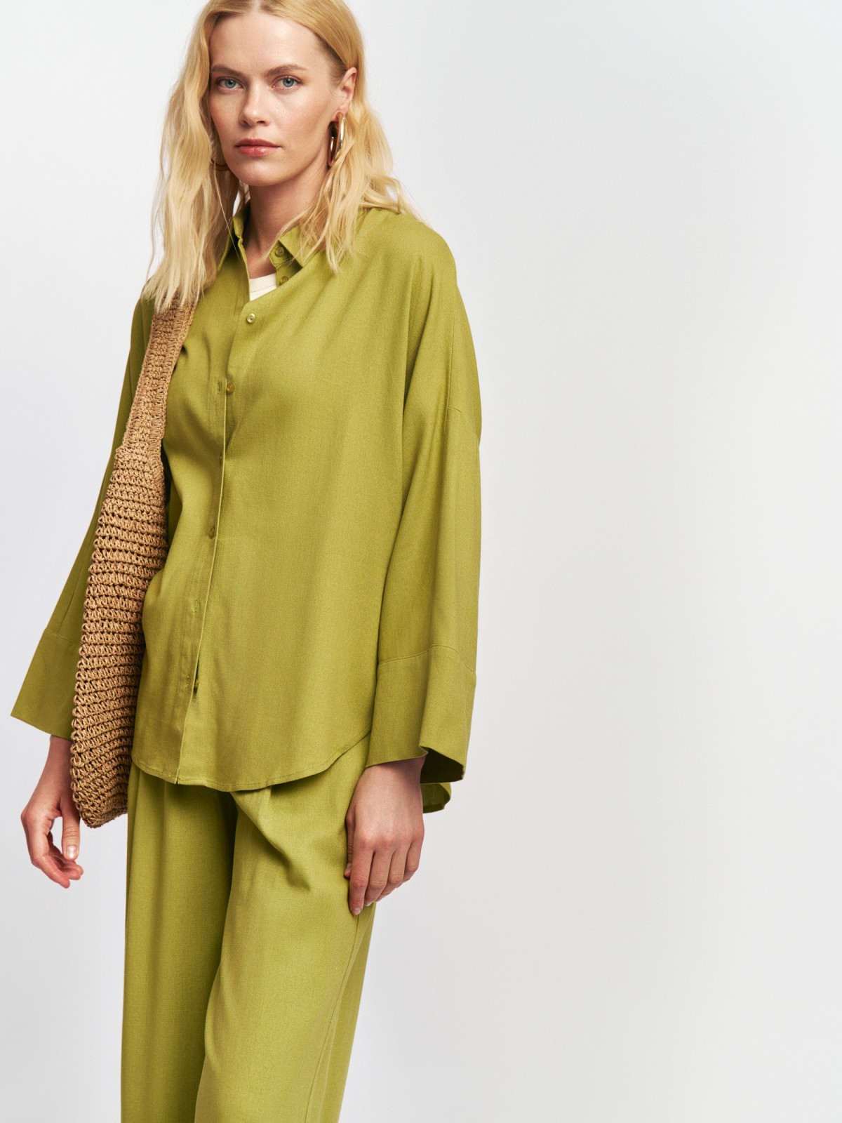 Льняная рубашка с укороченным рукавом