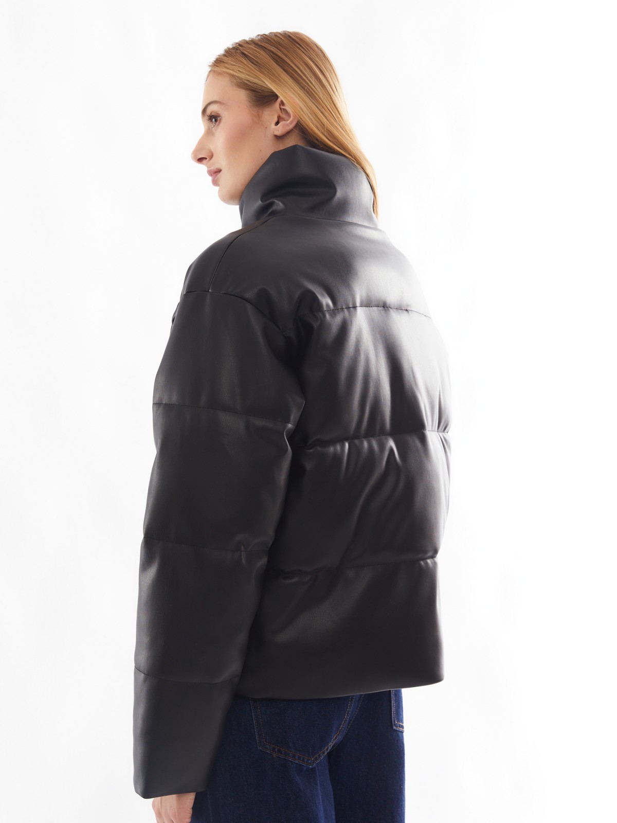 Тёплая стёганая дутая куртка из экокожи с высоким воротником zolla 02412516F034, цвет черный, размер XS - фото 6