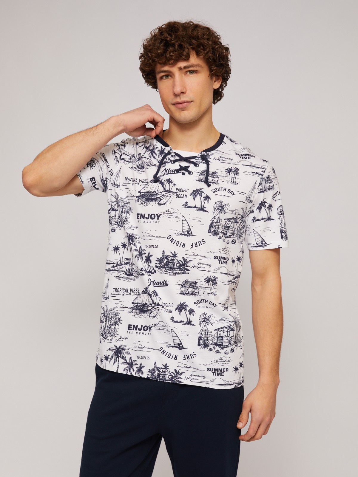 Футболка хенли из хлопка с коротким рукавом и принтом