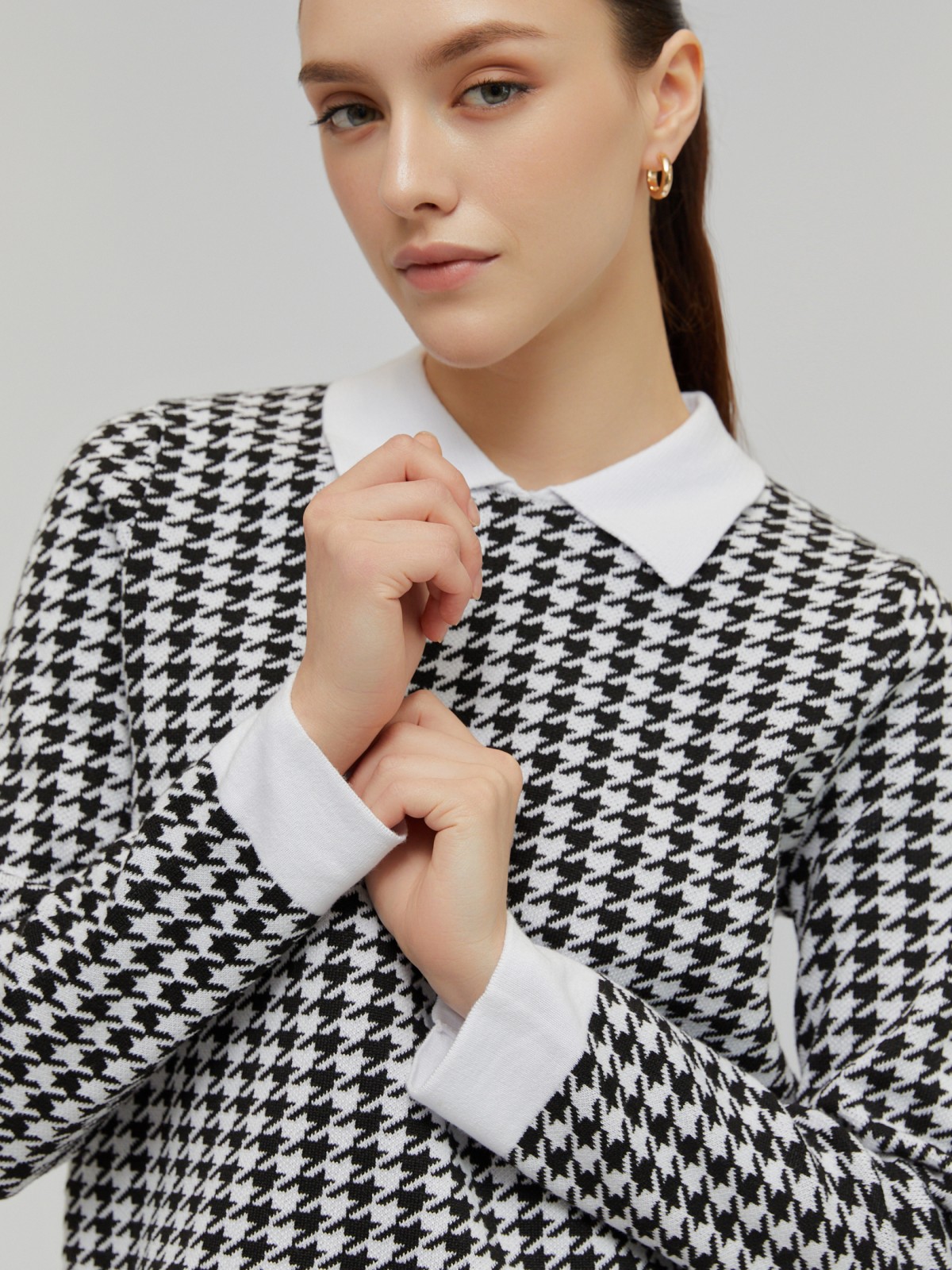 Трикотажный джемпер с отложным воротником