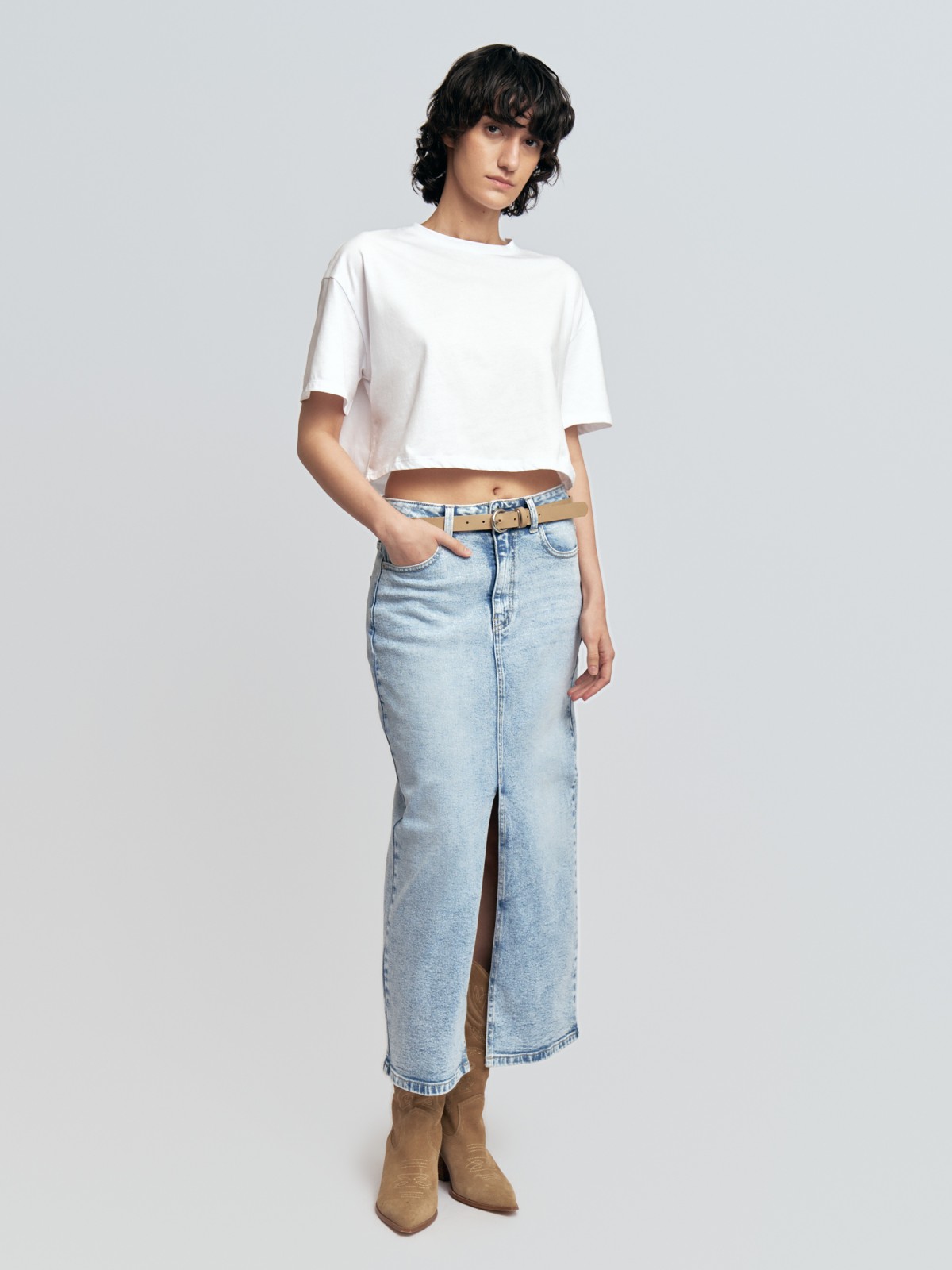 Короткая футболка из хлопка однотонная