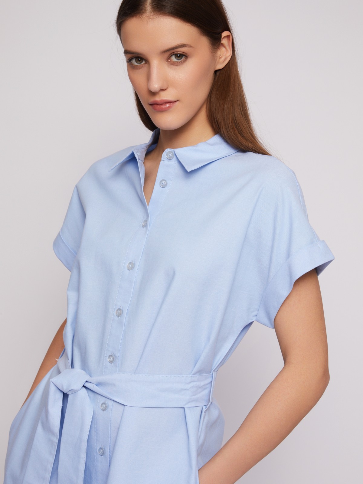 Платье-рубашка из хлопка с коротким рукавом и поясом zolla 024218262353, цвет светло-голубой, размер XS - фото 4
