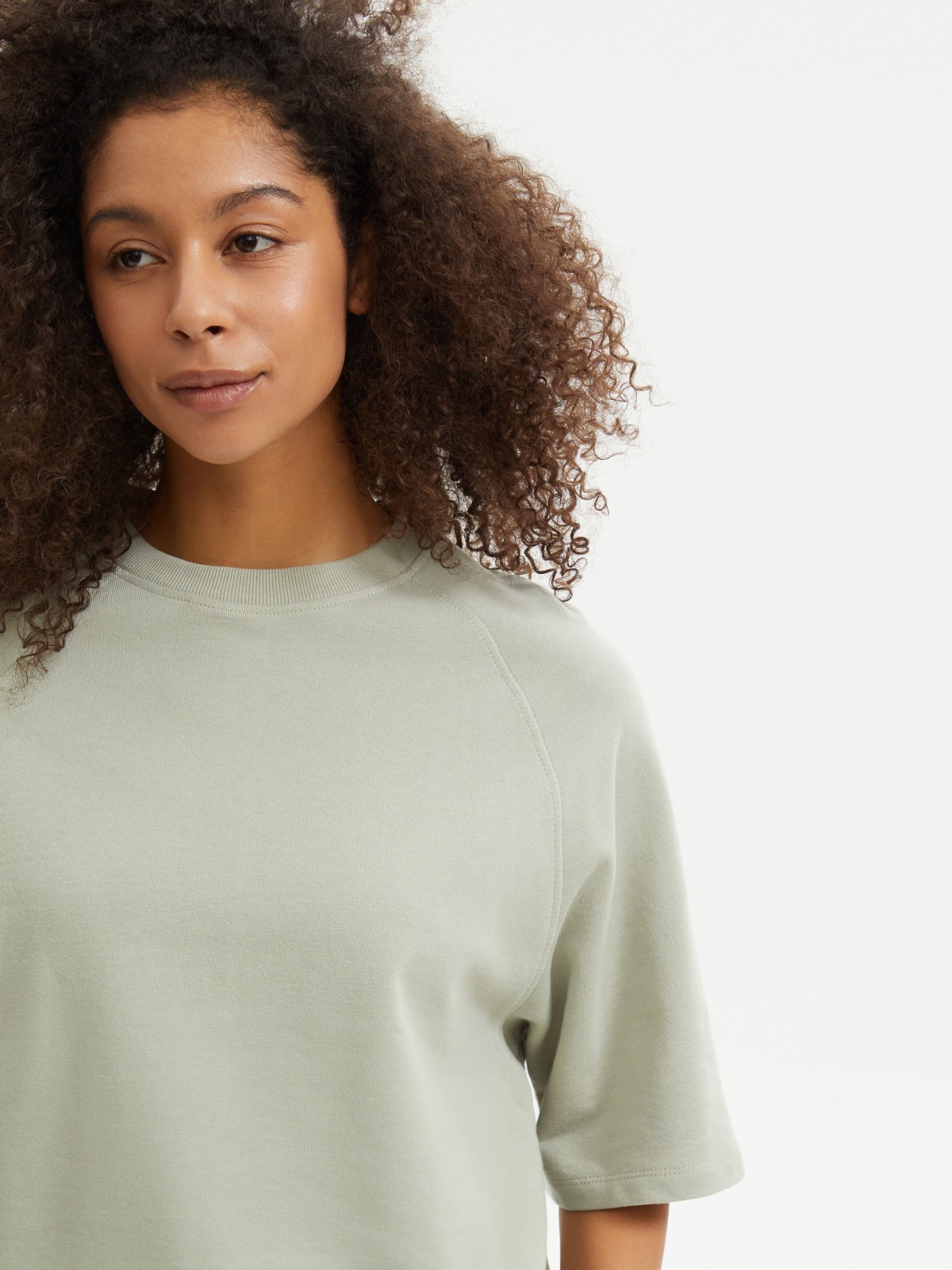 Футболка оверсайз с рукавом реглан