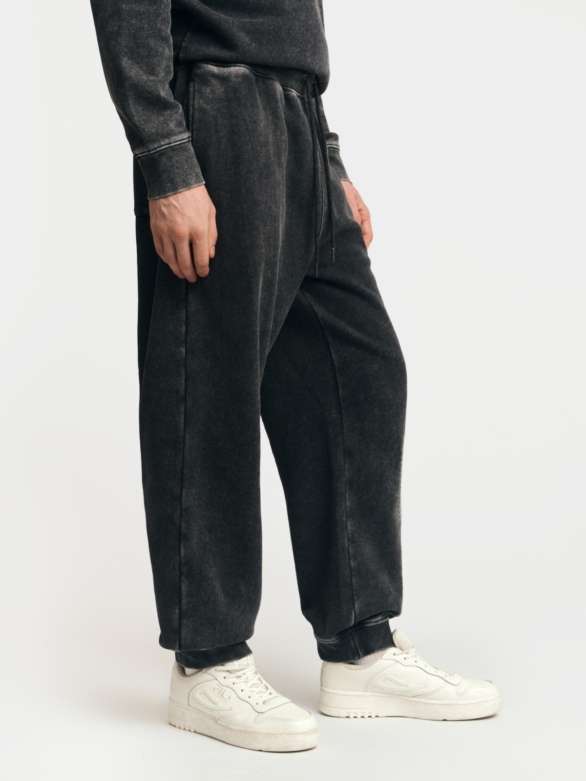 Трикотажные брюки-джоггеры с начёсом