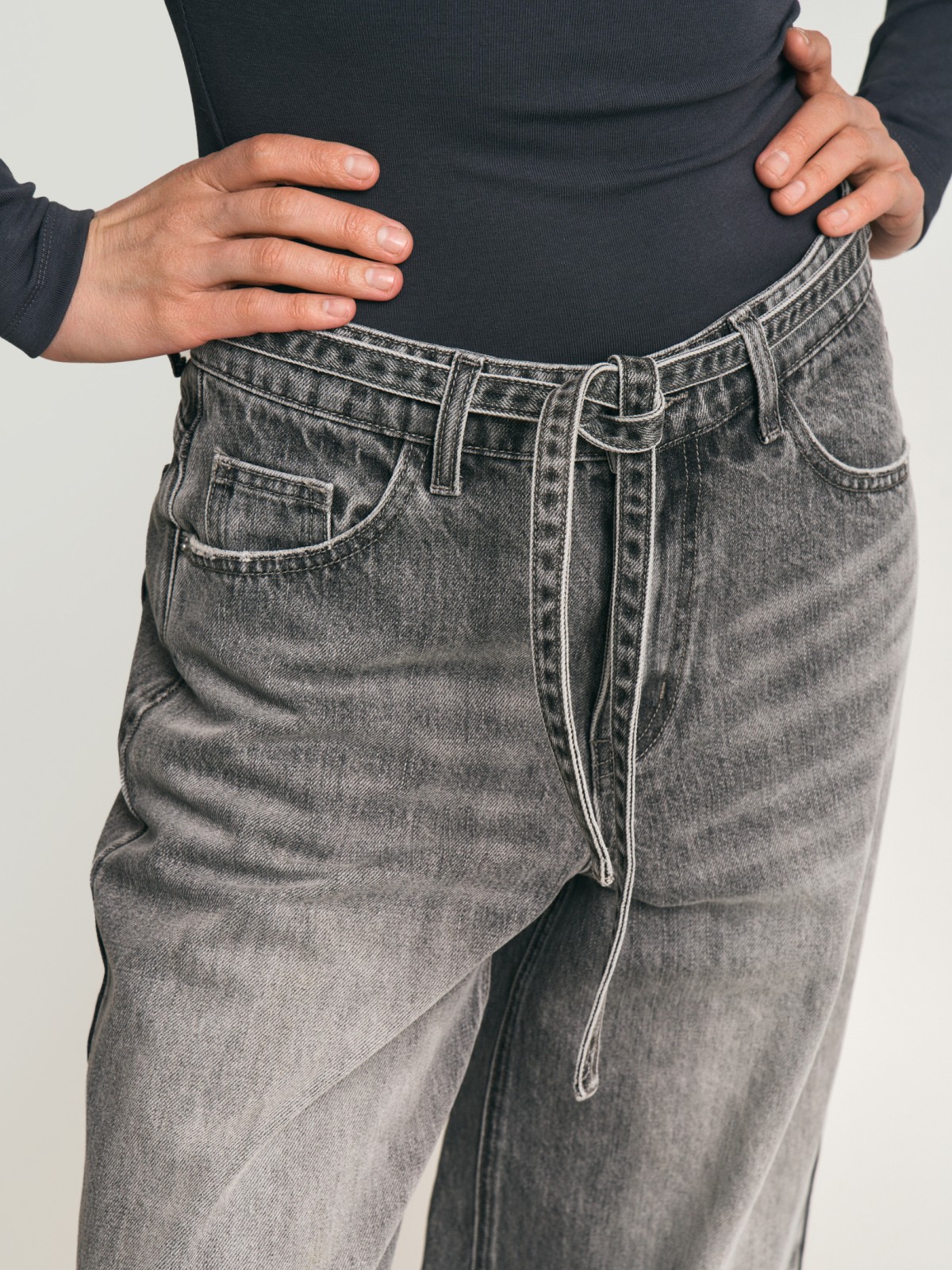 Джинсы силуэта Wide с посадкой Loose